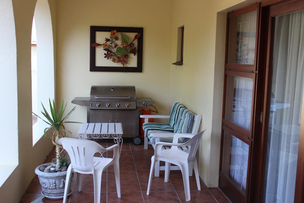 Smuts Ave. Guest Rooms Hermanus Exteriör bild