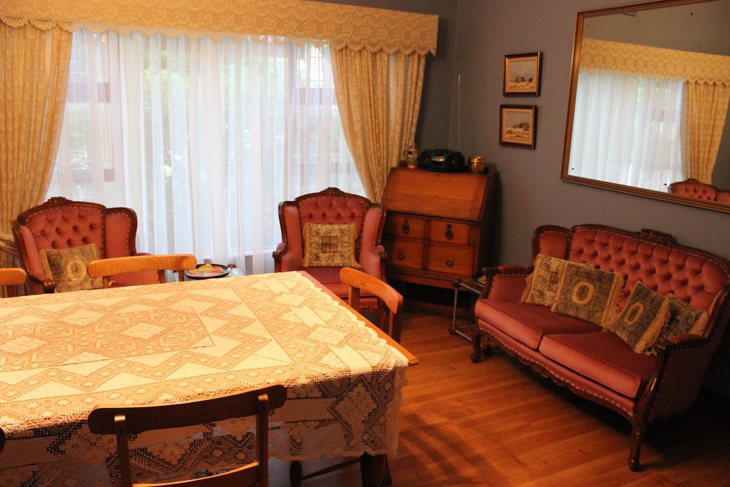 Smuts Ave. Guest Rooms Hermanus Exteriör bild