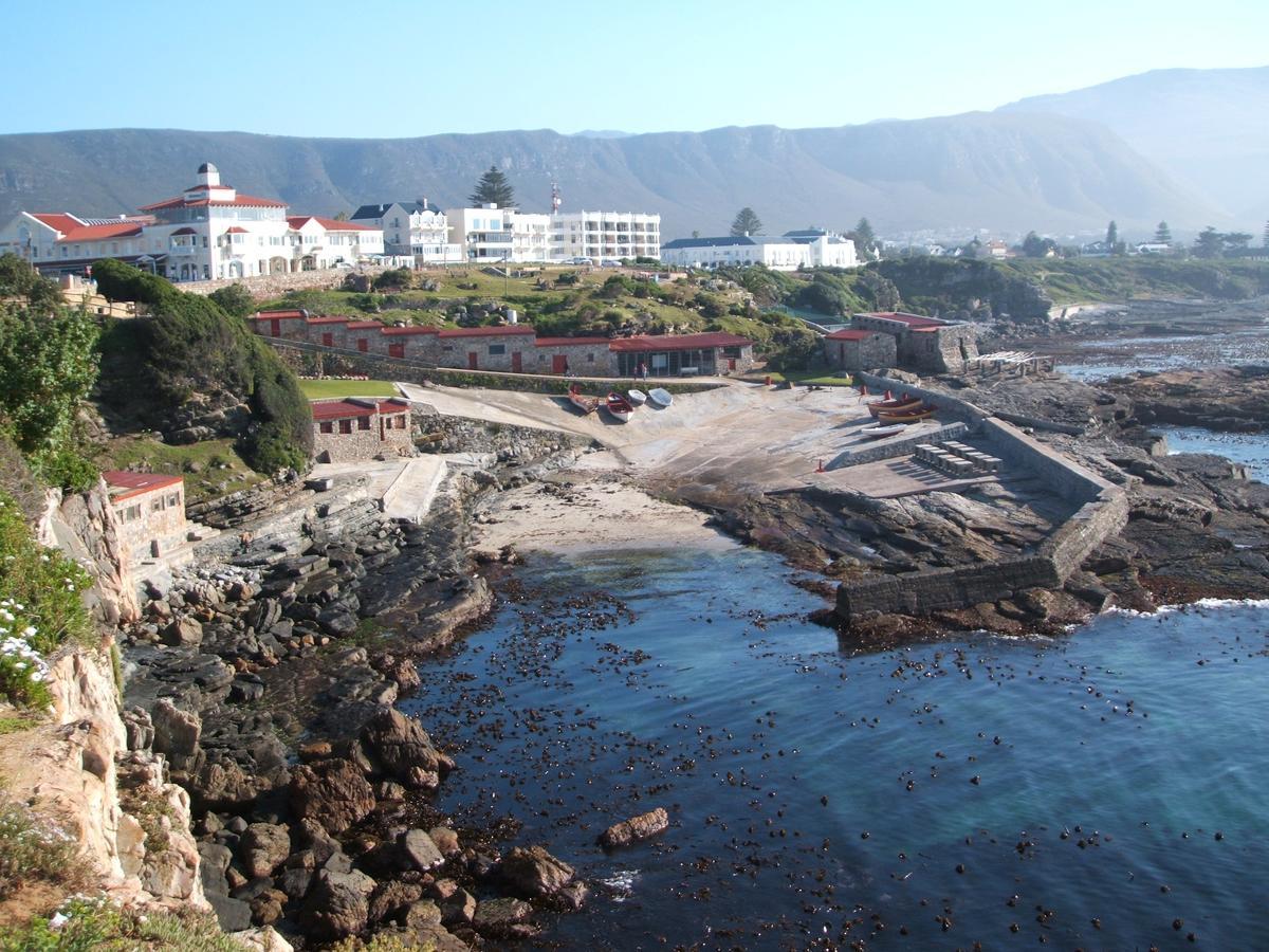 Smuts Ave. Guest Rooms Hermanus Exteriör bild