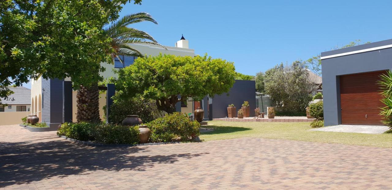Smuts Ave. Guest Rooms Hermanus Exteriör bild